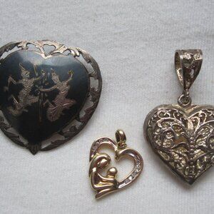 solid 10k Gold & Sterling Silver - Siam Dancing Twins & Heart Shaped Jewelry Set